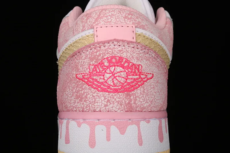 All categories Air Jordan Jordan series basketball shoes Air Jordan 1 Low P version Air Jordan 1 Low GS AJ1 Joe 1 low-top ice cream low-top basketball shoes CW7104-601